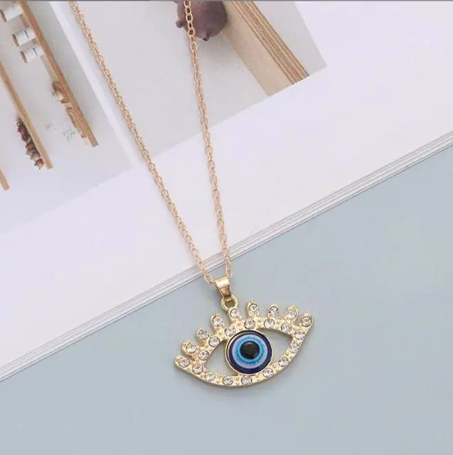 Türkisblaue Evil Eye Halskette: Eleganz trifft auf Mystik